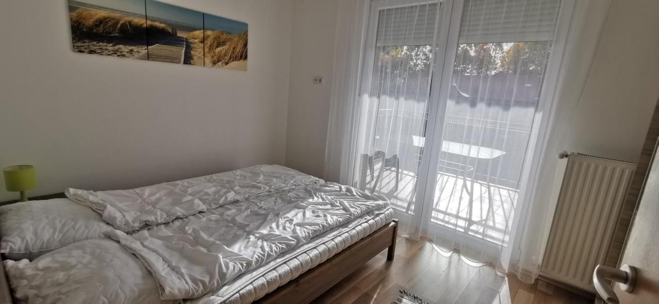 Vivi Wellness Apartman Lejlighed Siófok Eksteriør billede